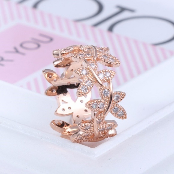 New Rose Gold or Silver Butterfly Ring You Pick - Picture 7 of 8